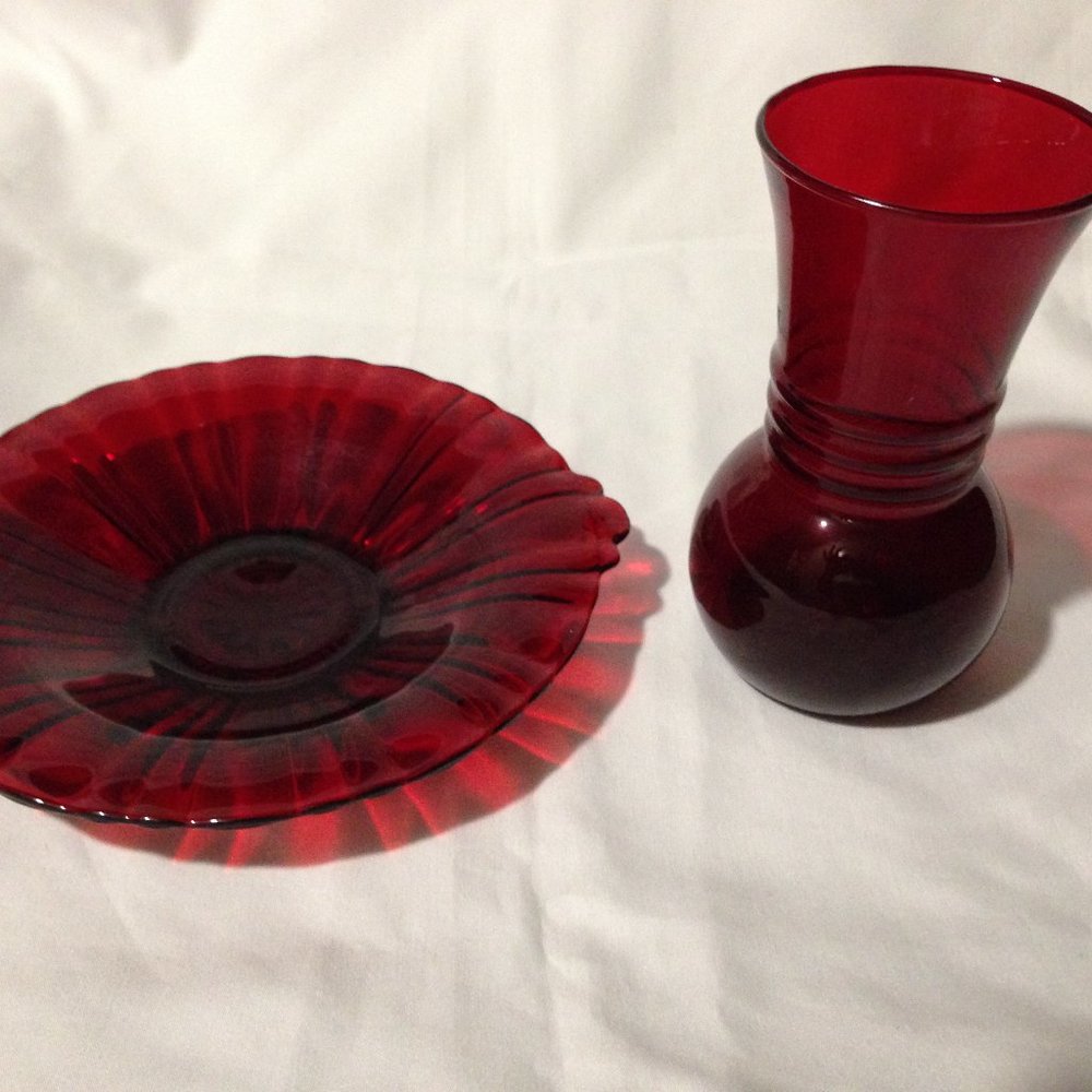 Anchor Hocking Glass Ruby Red Dish & Vase